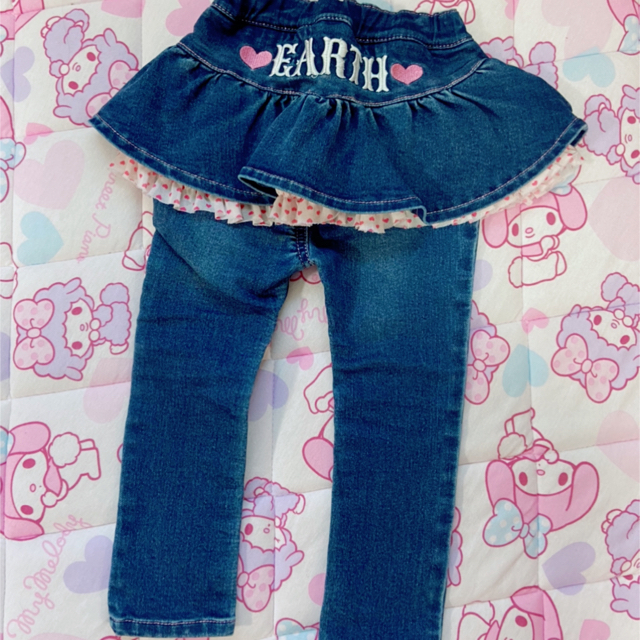 EARTHMAGIC(アースマジック)のデニムスカッツ キッズ/ベビー/マタニティのキッズ服女の子用(90cm~)(パンツ/スパッツ)の商品写真