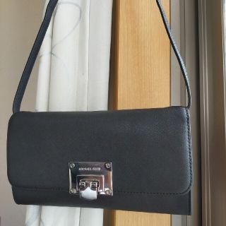 マイケルコース(Michael Kors)のプー太様専用　　美品　マイケルコース　ショルダーバッグ　お財布ショルダー(ショルダーバッグ)