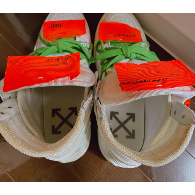 OFF-WHITE(オフホワイト)の大人気　OFF-WHITE “LOW 3.0”スニーカー　 レディースの靴/シューズ(スニーカー)の商品写真