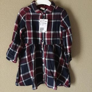 エイチアンドエム(H&M)のH&M  シャツワンピース！新品90cm(ワンピース)