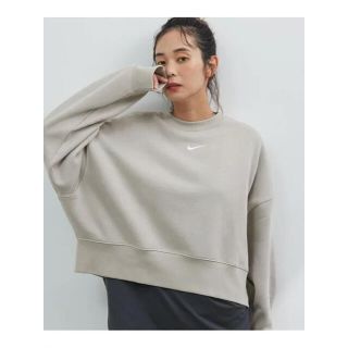 ナイキ(NIKE)の【新品　未使用】NIKE トレーナー　L(トレーナー/スウェット)