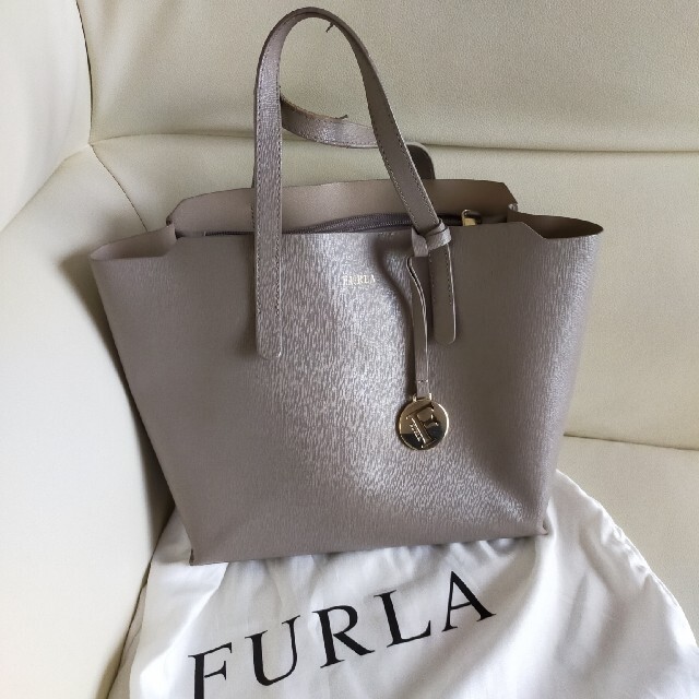 Furla(フルラ)のフルラ　トートバッグ　ショルダーバッグ レディースのバッグ(トートバッグ)の商品写真