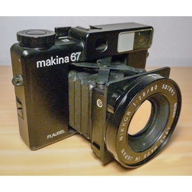 PLAUBEL makina67 + kenko MC SKYLIGHT 1B  スマホ/家電/カメラのカメラ(フィルムカメラ)の商品写真