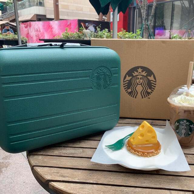 スターバックス スタバ　スーツケース 　グリーン　旅行　キャリーバッグ