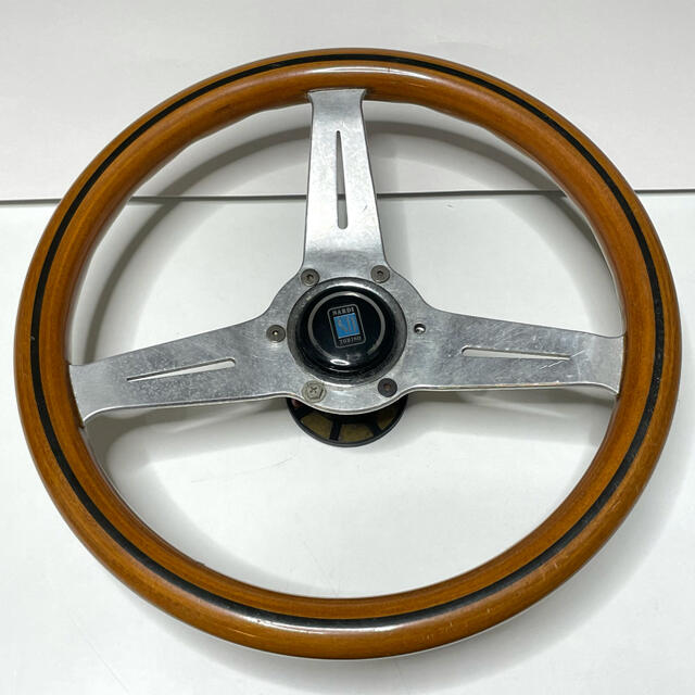 NARDI ナルディ　ステアリング　木製　ハンドル　ホーンボタン付き自動車