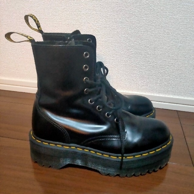 Dr.Martens(ドクターマーチン)のドクターマーチン　Jadon　厚底　8ホール レディースの靴/シューズ(ブーツ)の商品写真