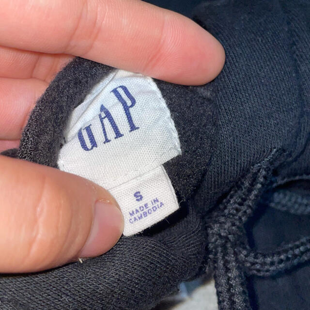 GAP(ギャップ)のgap パーカー　黒 メンズのトップス(パーカー)の商品写真