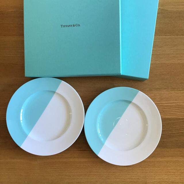 Tiffany & Co.(ティファニー)のティファニー　デザートプレート２枚セット インテリア/住まい/日用品のキッチン/食器(食器)の商品写真