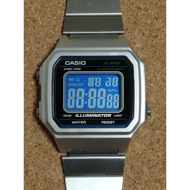 CASIO(カシオ)の【ブルー液晶反転】カシオ腕時計 B650WD-1A メンズの時計(腕時計(デジタル))の商品写真