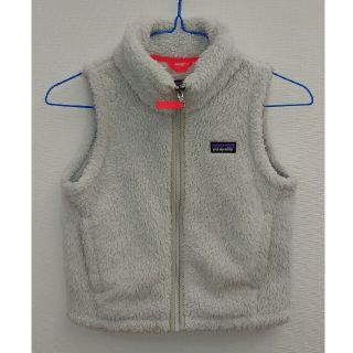 パタゴニア(patagonia)のパタゴニア　ボア　ベスト　キッズ(ジャケット/上着)