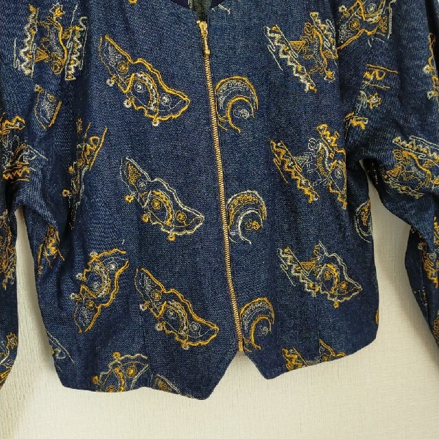 LAPINE(ラピーヌ)のラピーヌ　刺繍柄デニムブルゾン レディースのジャケット/アウター(Gジャン/デニムジャケット)の商品写真