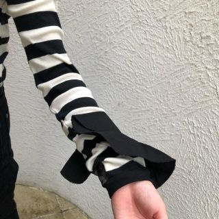 最安値販売中 ZARA ザラ ボーダーペプラムトップス ...