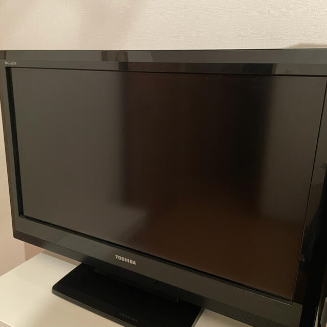 東芝(トウシバ)のTOSHIBA 東芝　REGZAレグザ　テレビ32型(32A1S) スマホ/家電/カメラのテレビ/映像機器(テレビ)の商品写真