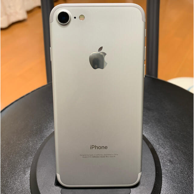 iPhone7 128GB SIMフリー シルバー 超美品！ 純正ケーブル付き