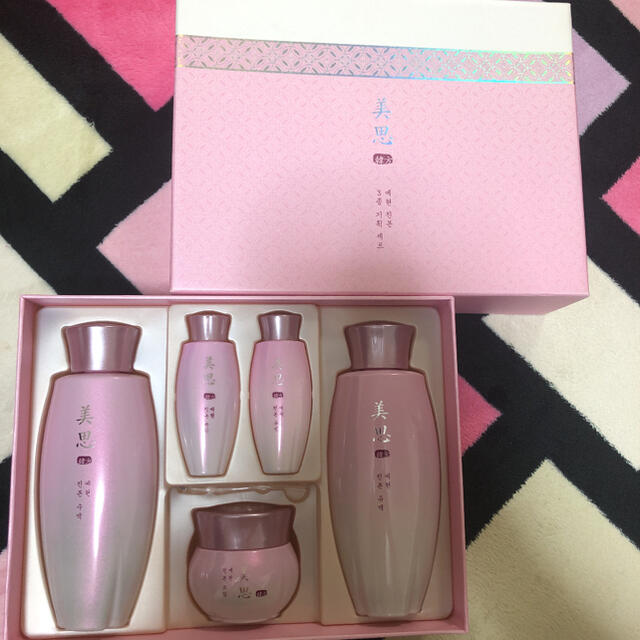 MISSHA(ミシャ)の【MISSHA】【ミシャ】美思 エイヒョン 眞本 コスメ/美容のスキンケア/基礎化粧品(美容液)の商品写真