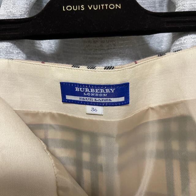 BURBERRY BLUE LABEL(バーバリーブルーレーベル)の美品　BURBERRY ノバチェック　ミニスカート　匿名配送 レディースのスカート(ミニスカート)の商品写真