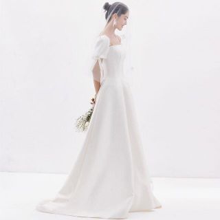 韓国風サテン半袖シンプルウェディングドレス結婚式二次会前撮りドレス F224(ウェディングドレス)