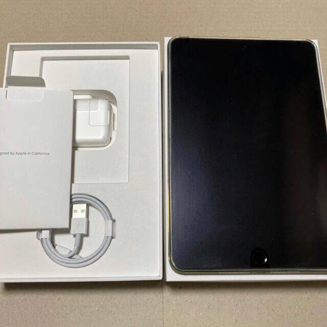 Apple iPad mini5 64GB Wi-Fi＋Cellularモデル 3