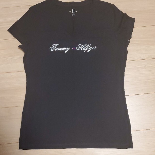 TOMMY HILFIGER(トミーヒルフィガー)のTommy　Tシャツ レディースのトップス(Tシャツ(半袖/袖なし))の商品写真