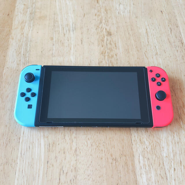 Nintendo Switch(ニンテンドースイッチ)のNintendo Switch - ニンテンドースイッチ(即日発送) エンタメ/ホビーのゲームソフト/ゲーム機本体(家庭用ゲーム機本体)の商品写真