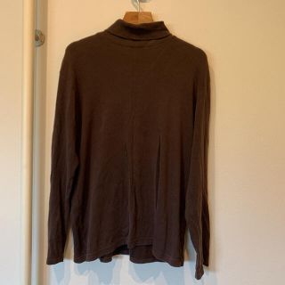 ユニクロ(UNIQLO)のユニクロ タートルネック カットソー　ロンT茶色Ｌサイズ(Tシャツ/カットソー(七分/長袖))