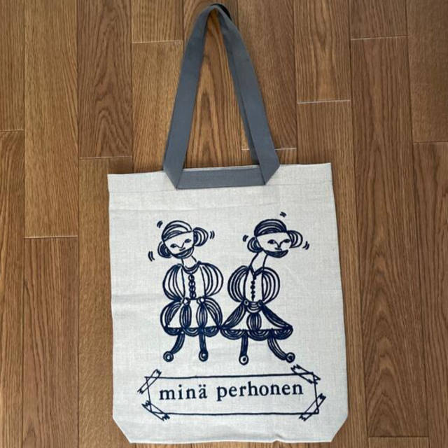 mina perhonen(ミナペルホネン)の未使用　ミナペルホネン　ワンマイルバッグ　URARA レディースのバッグ(トートバッグ)の商品写真