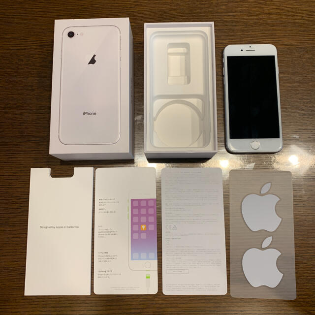 iPhone 8 Silver 64 GB SIMフリー apple アイフォン