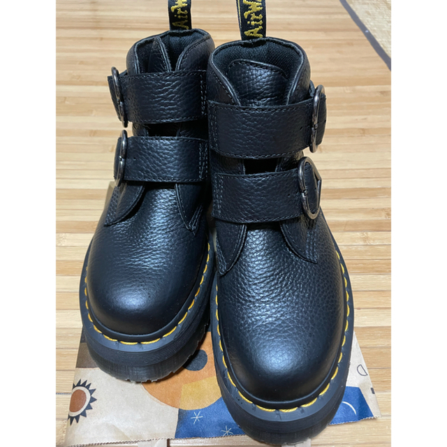 Dr.Martens(ドクターマーチン)の【Dr.Martens】DEVON HEART 2 ストラップ ブーツ レディースの靴/シューズ(ブーツ)の商品写真