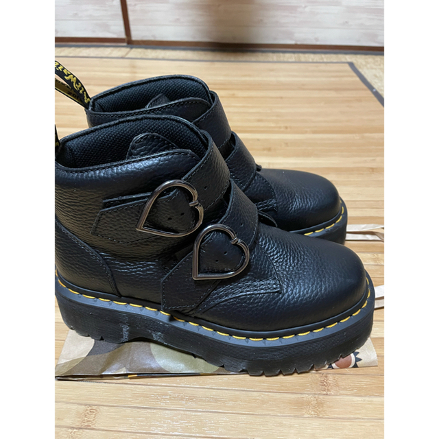 Dr.Martens(ドクターマーチン)の【Dr.Martens】DEVON HEART 2 ストラップ ブーツ レディースの靴/シューズ(ブーツ)の商品写真