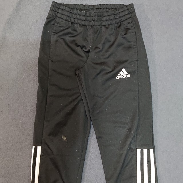 adidas(アディダス)の【USED】adidas ｼﾞｬｰｼﾞ キッズ  サイズ110 上下  キッズ/ベビー/マタニティのこども用ファッション小物(その他)の商品写真