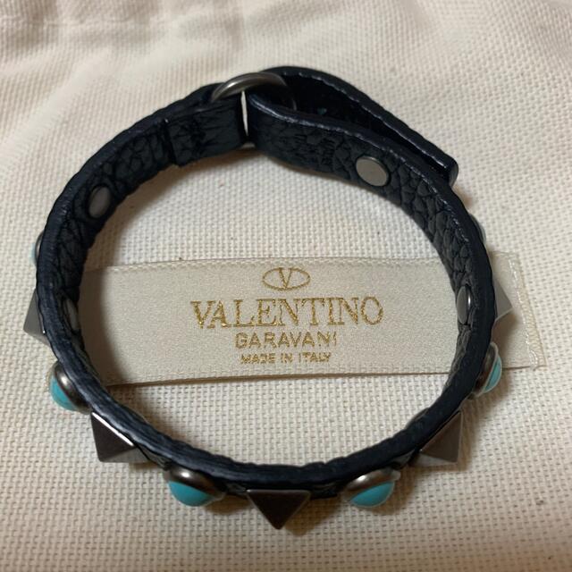 valentino garavani(ヴァレンティノガラヴァーニ)のラテ様専用ページ VALENTINO バレンティノ スタッズ ターコイズ レディースのアクセサリー(ブレスレット/バングル)の商品写真