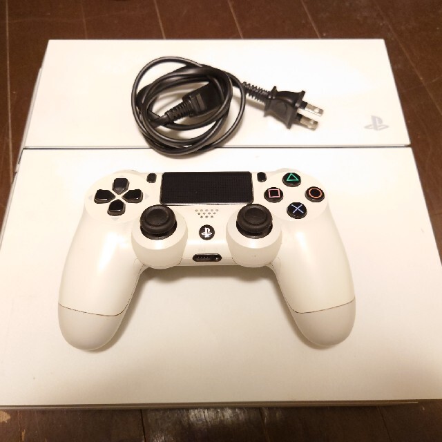 SONY(ソニー)の【動作確認済み】PS4 CUH-1200A エンタメ/ホビーのゲームソフト/ゲーム機本体(家庭用ゲーム機本体)の商品写真