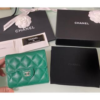 シャネル(CHANEL)のRAB様ご専用　国内正規品　シャネル　グリーン　緑　ミニウォレット　ミニ財布(財布)