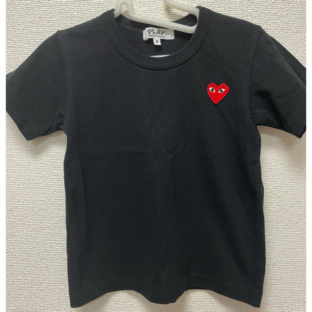 COMME des GARCONS(コムデギャルソン)のコムデギャルソン　プレイ　Tシャツ　サイズ4 キッズ/ベビー/マタニティのキッズ服男の子用(90cm~)(Tシャツ/カットソー)の商品写真