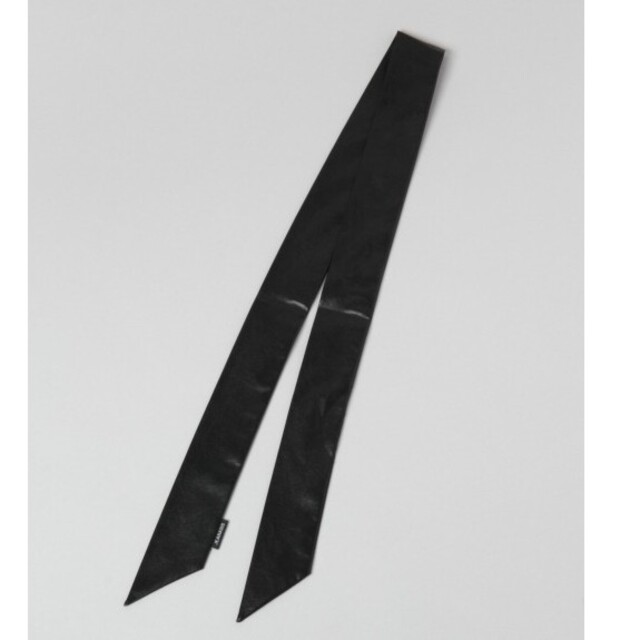 JEANASIS(ジーナシス)のJEANASIS フェイクレザースカーフ(ブラック) レディースのファッション小物(バンダナ/スカーフ)の商品写真