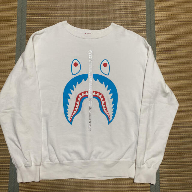 A BATHING APE(アベイシングエイプ)の初期　APE BAPE KAWS SHARK シャーク　スウェット　パーカー　L メンズのトップス(パーカー)の商品写真