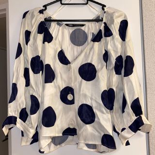 ザラ(ZARA)のZARA 水玉トップス XSサイズ(シャツ/ブラウス(長袖/七分))