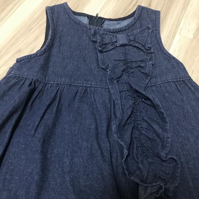 BeBe(ベベ)の【ベビー/キッズ】BeBeデニムワンピース　90センチ キッズ/ベビー/マタニティのキッズ服女の子用(90cm~)(ワンピース)の商品写真