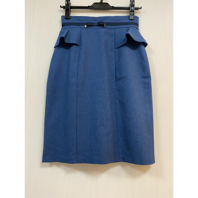 MISCH MASCH(ミッシュマッシュ)のMISCH MASCH  ペプラムタイトスカート レディースのスカート(ひざ丈スカート)の商品写真