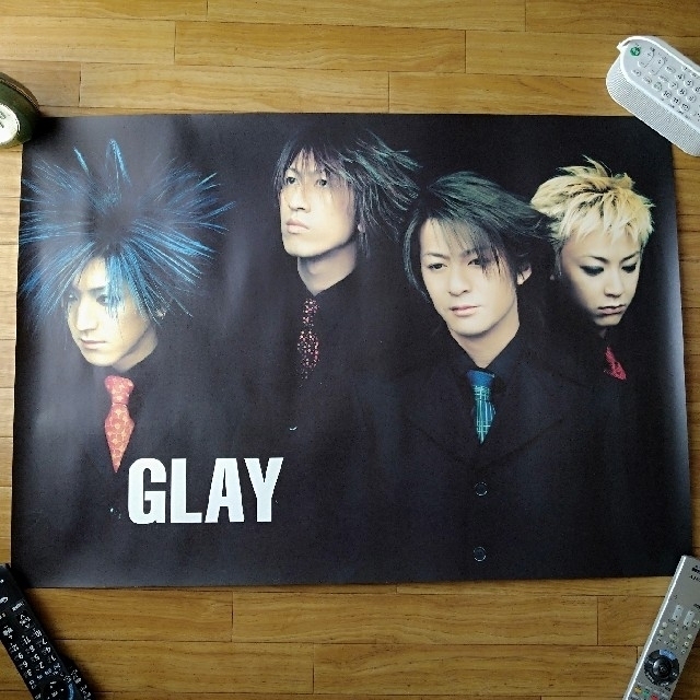 POSTAR(ポスター)のGLAY　ポスター エンタメ/ホビーのタレントグッズ(ミュージシャン)の商品写真