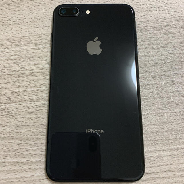 iPhone(アイフォーン)のiPhone 8 plus 64GB SIMフリー  スマホ/家電/カメラのスマートフォン/携帯電話(スマートフォン本体)の商品写真