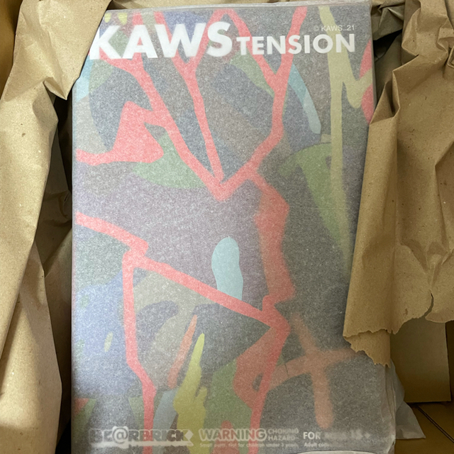 最大82％オフ！ ◉送料込◉BE@RBRICK KAWS TENSION 100% 400% その他 ...