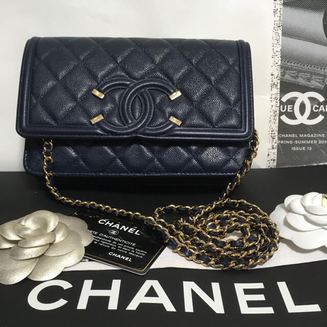 CHANEL(シャネル)の専用♡超美品♡ シャネル フィリグリ キャビアスキン チェーンウォレット 正規品 レディースのバッグ(ショルダーバッグ)の商品写真