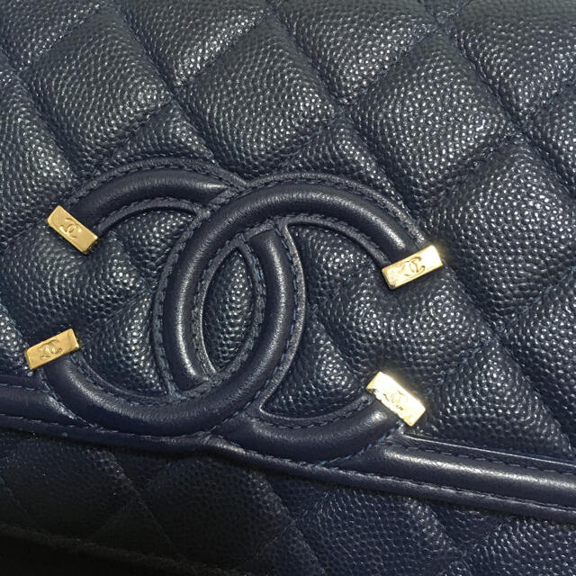 CHANEL(シャネル)の専用♡超美品♡ シャネル フィリグリ キャビアスキン チェーンウォレット 正規品 レディースのバッグ(ショルダーバッグ)の商品写真