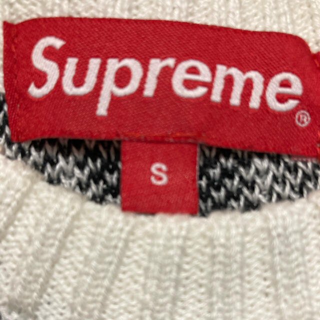 Supreme(シュプリーム)のシュプリーム　BACK LOGO SWEATER メンズのトップス(ニット/セーター)の商品写真