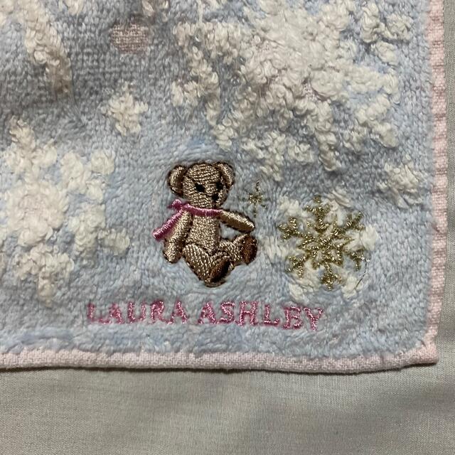 LAURA ASHLEY(ローラアシュレイ)のローラアシュレイ　タオルハンカチ　中古品　くま　#1070 レディースのファッション小物(ハンカチ)の商品写真