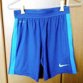 ナイキ(NIKE)のNIKE　スポーツハーフパンツ　Sサイズ(ショートパンツ)