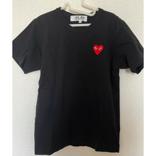 COMME des GARCONS(コムデギャルソン)のコムデギャルソン　プレイ　Tシャツ　サイズS レディースのトップス(Tシャツ(半袖/袖なし))の商品写真