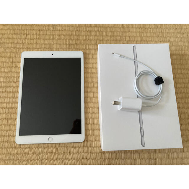 iPad 128GB シルバー Wi-Fiの通販 by saichan1978's shop｜アイパッドならラクマ - Apple iPad 第8世代 お得爆買い