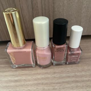 ネイルホリック(NAIL HOLIC)のマニキュア4本まとめ売り＊ピンク系(マニキュア)